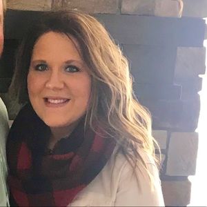 Meet your Posher, Ally